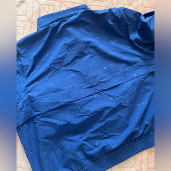 FIGS- Limited Edition Madison Embossed jacket in winning blue - Picture 10 of 11